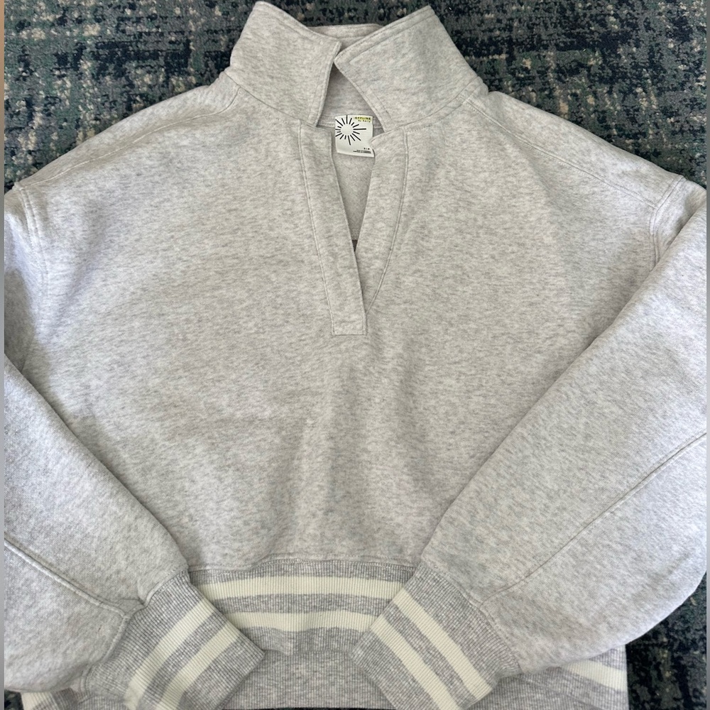 offline • v-neck collared sweatshirt